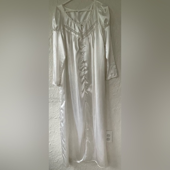 Eileen West vintage poly/satin blend long white nightgown, puff sleeves; size S - Picture 1 of 8